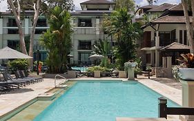 Pullman Palm Cove Sea Temple Resort & Spa
