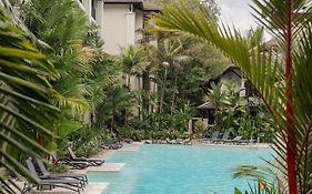 Pullman Palm Cove Sea Temple Resort & Spa